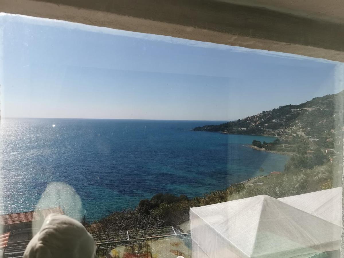 Romantic Casa Lorenzina Affittacamere Ventimiglia Exteriör bild