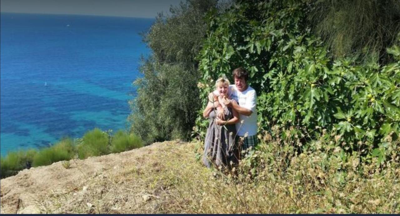 Romantic Casa Lorenzina Affittacamere Ventimiglia Exteriör bild
