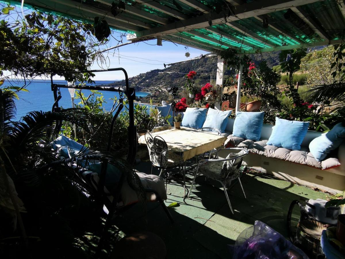 Romantic Casa Lorenzina Affittacamere Ventimiglia Exteriör bild